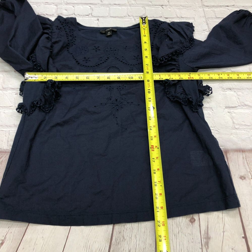 J. CREW Embroidered Ruffle Sleeve Top Blouse Navy Blue Size Extra Small M115 -22 - Picture 2 of 13